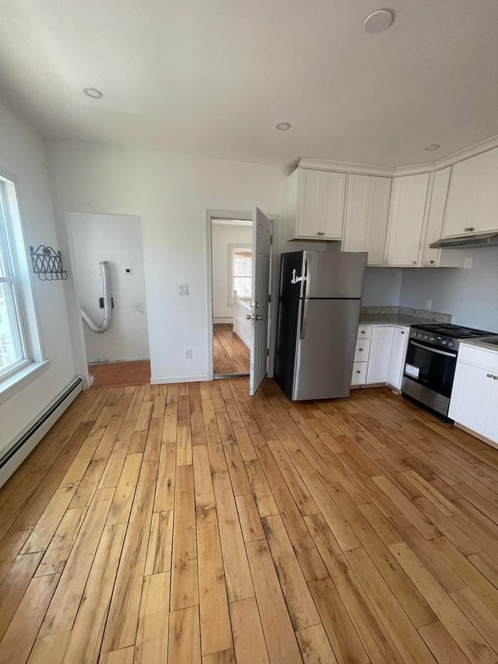 11 Wright St - Photo 2 of 11