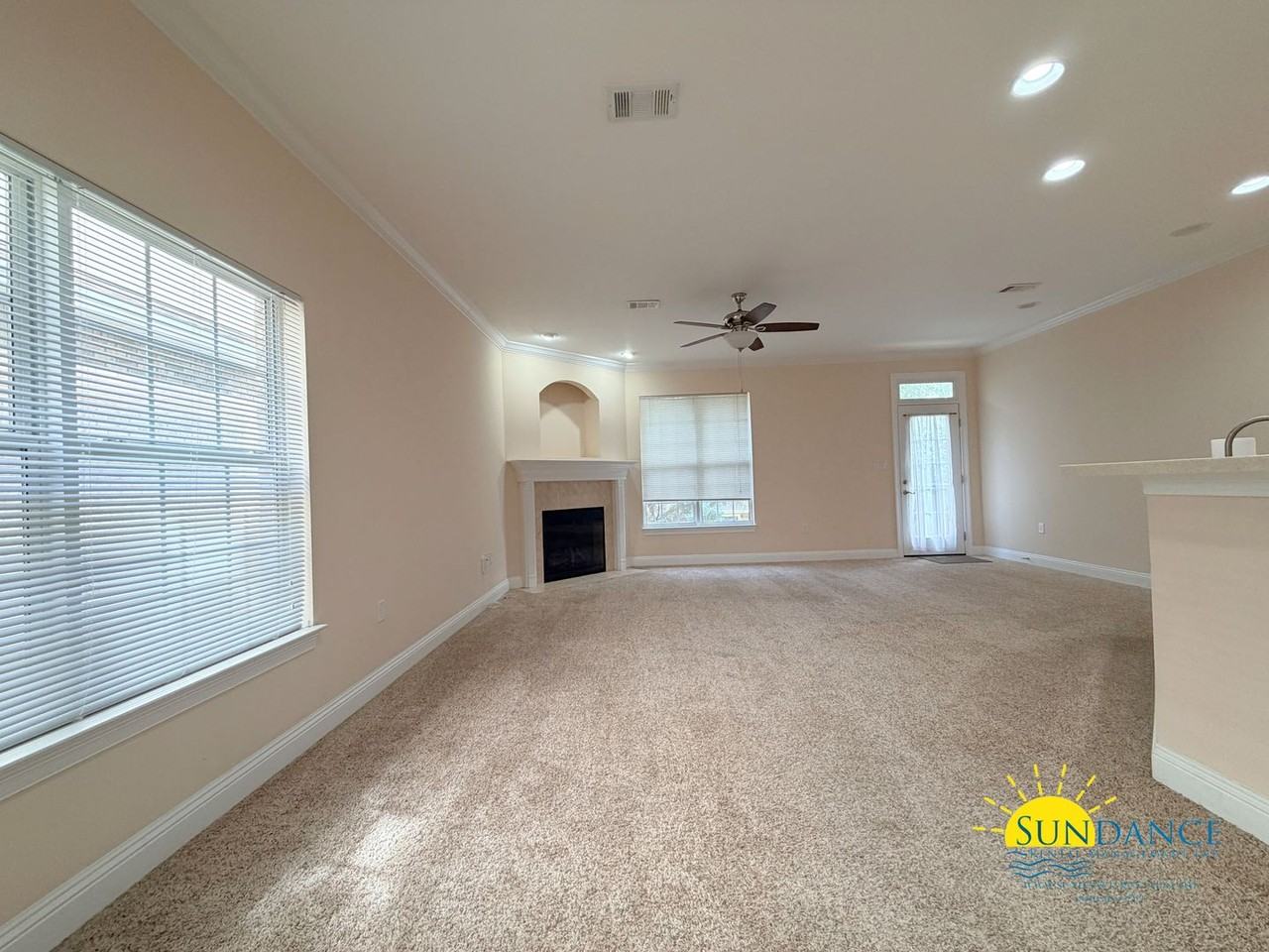409 Nathey Ave - Photo 3 of 23