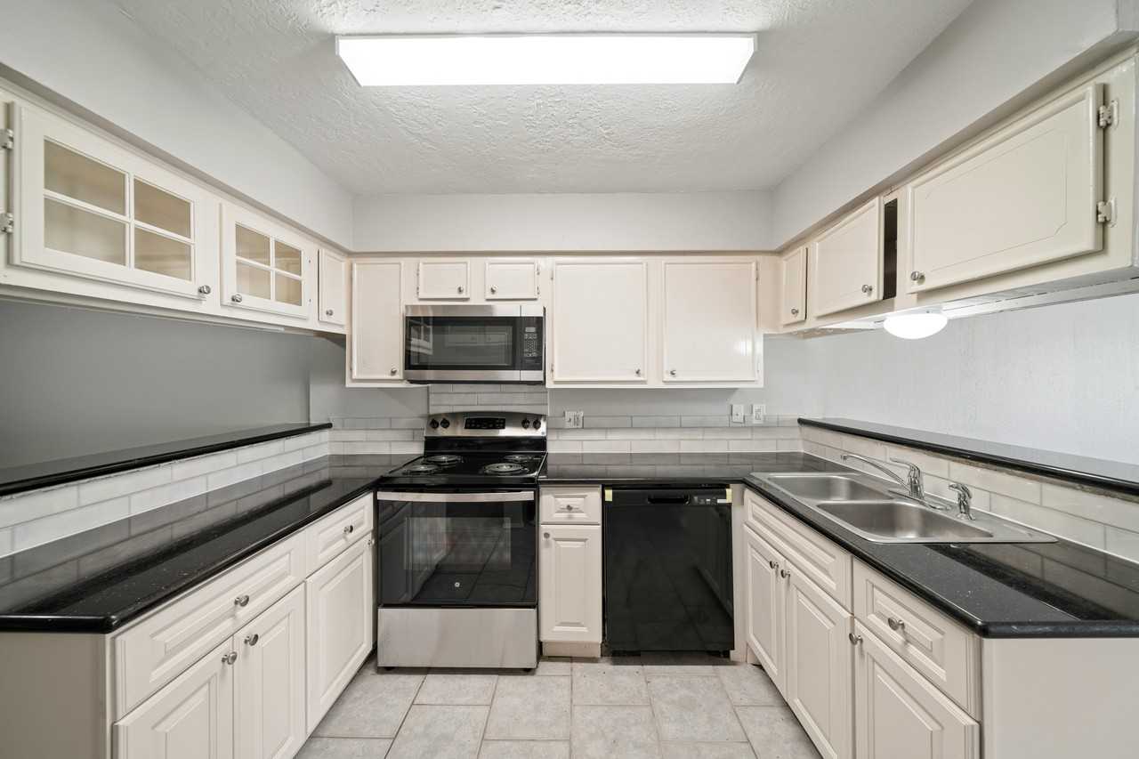 13464 Castilian Dr #1 - Photo 3 of 29