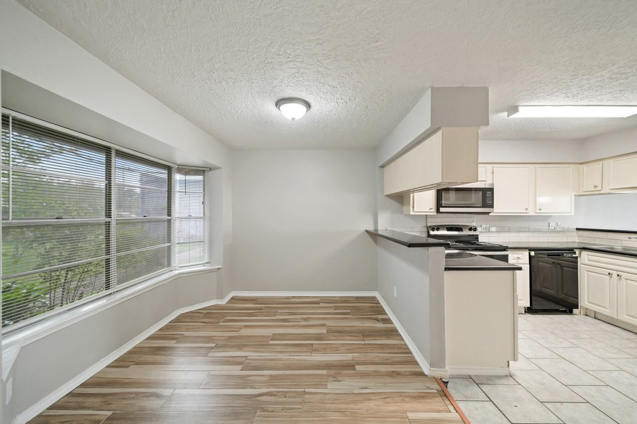 13464 Castilian Dr #1 - Photo 5 of 29