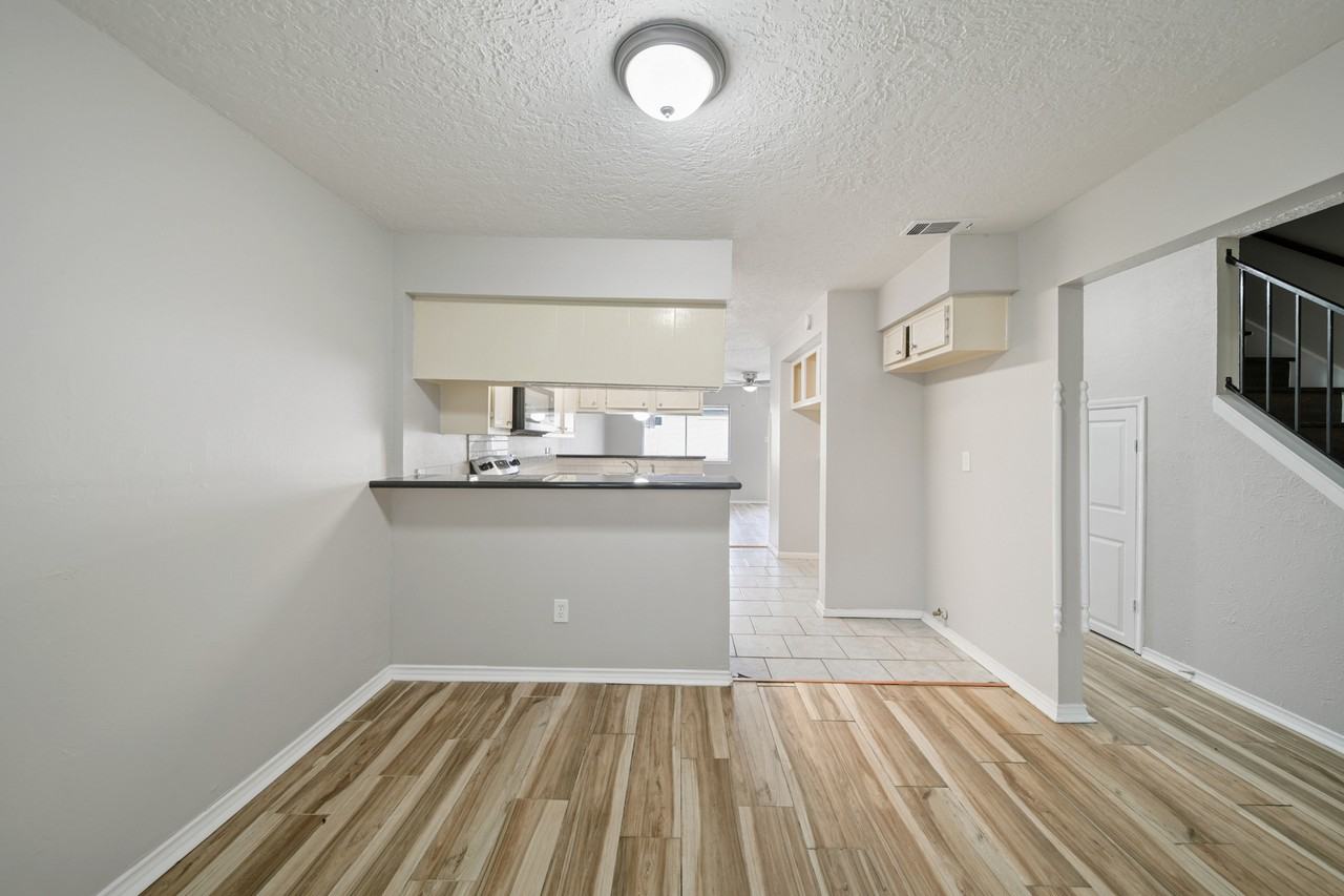 13464 Castilian Dr #1 - Photo 6 of 29