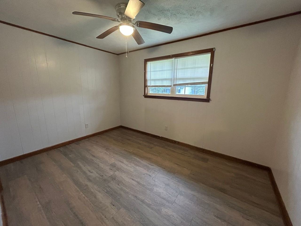 610 Cottonwood Dr - Photo 5 of 8