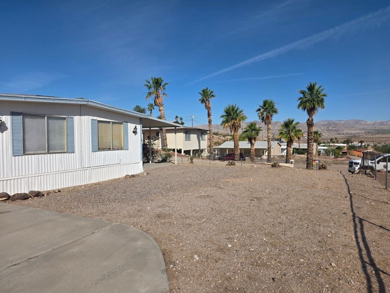 1457 Luna Ln - Photo 3 of 26