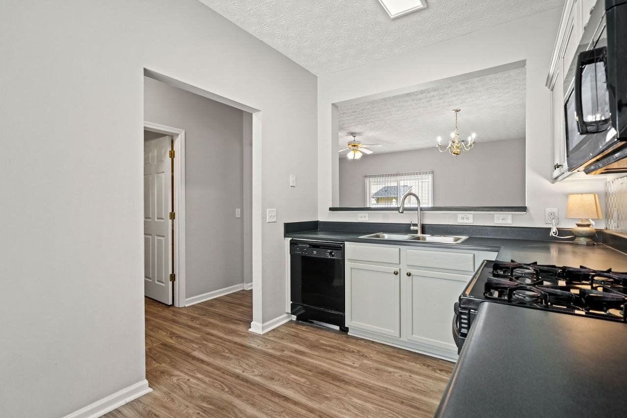 801 Old Peachtree Rd Nw - Photo 4 of 48