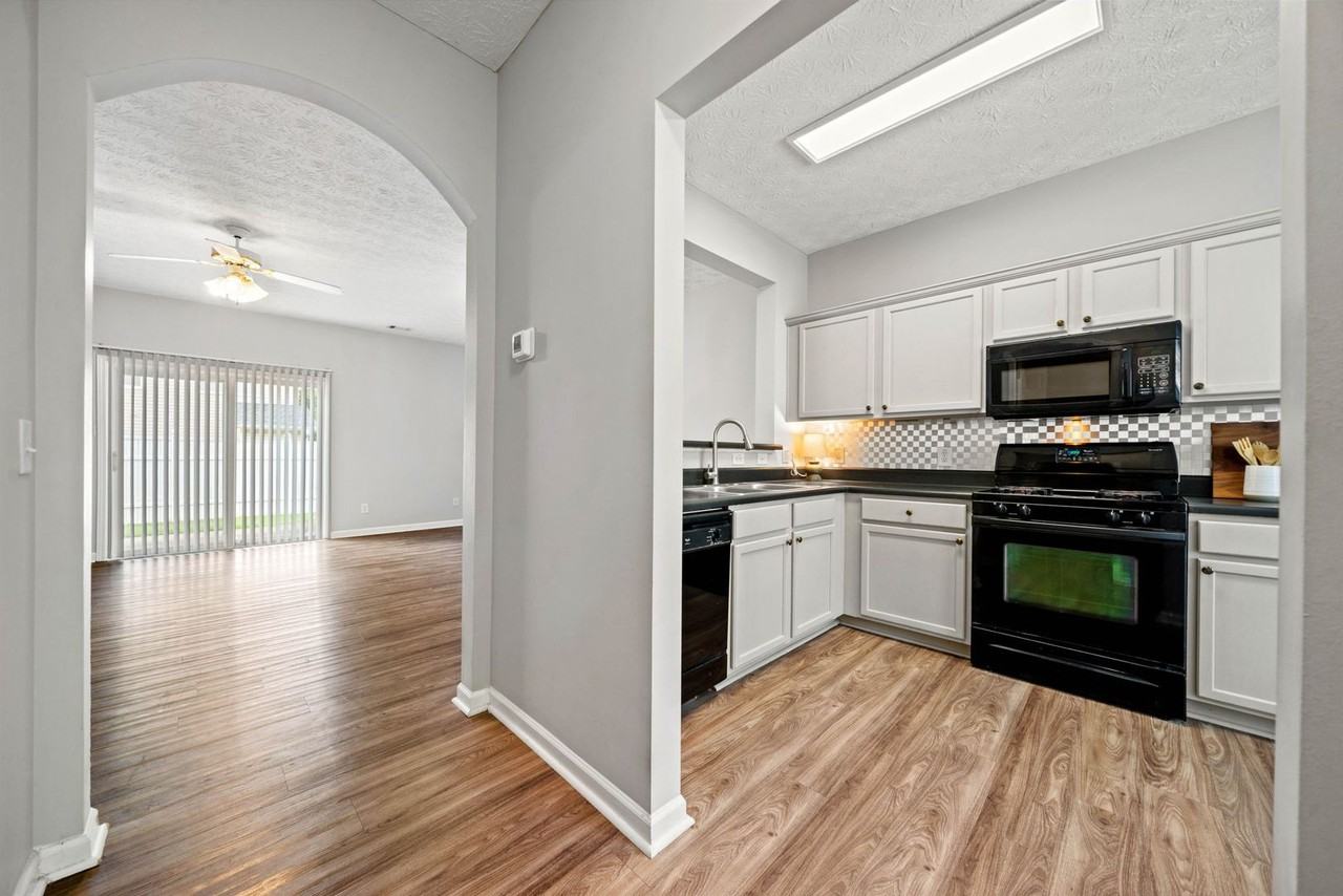 801 Old Peachtree Rd Nw - Photo 6 of 48