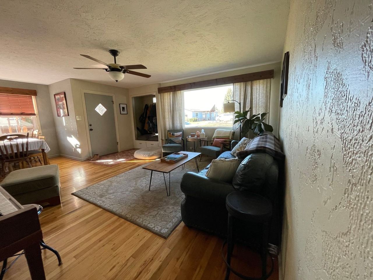 471 3rd Avenue West N - Photo 3 of 27