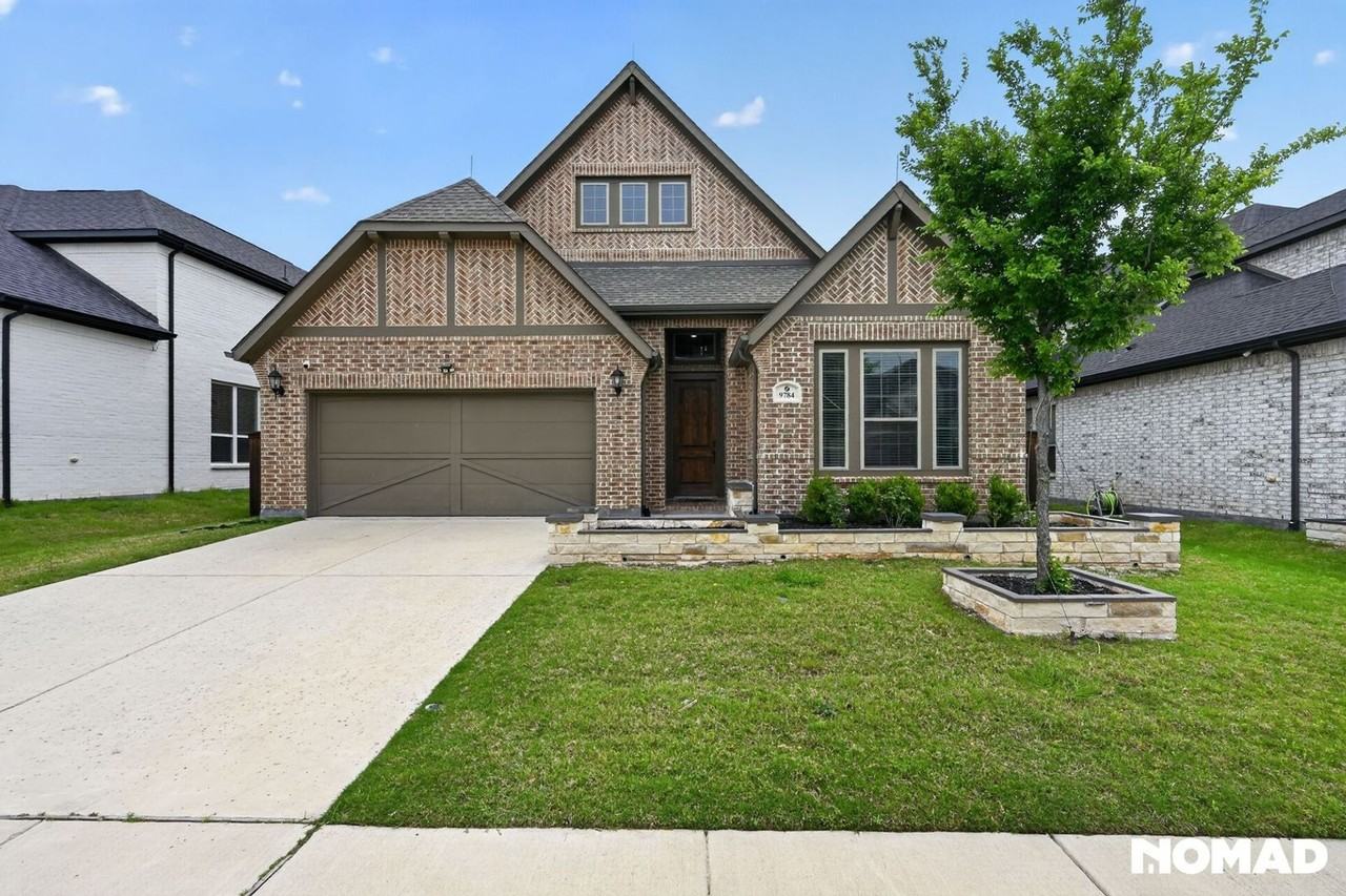 9784 Brackenfield Ln - Photo 4 of 44