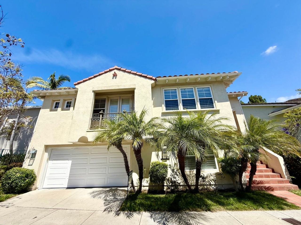 2710 Carriagedale Row