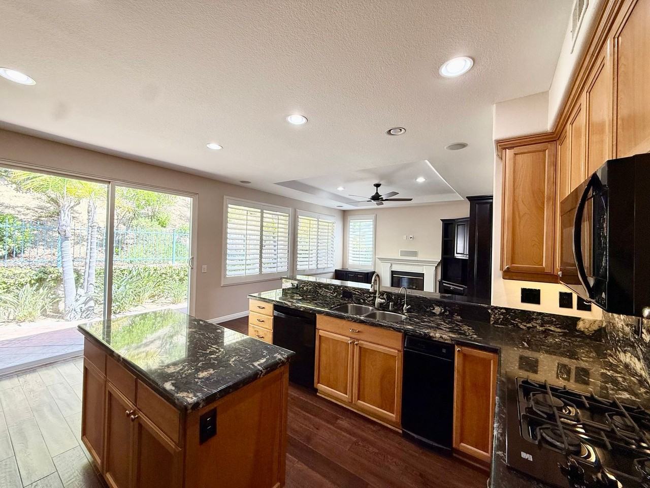 2710 Carriagedale Row - Photo 6 of 41