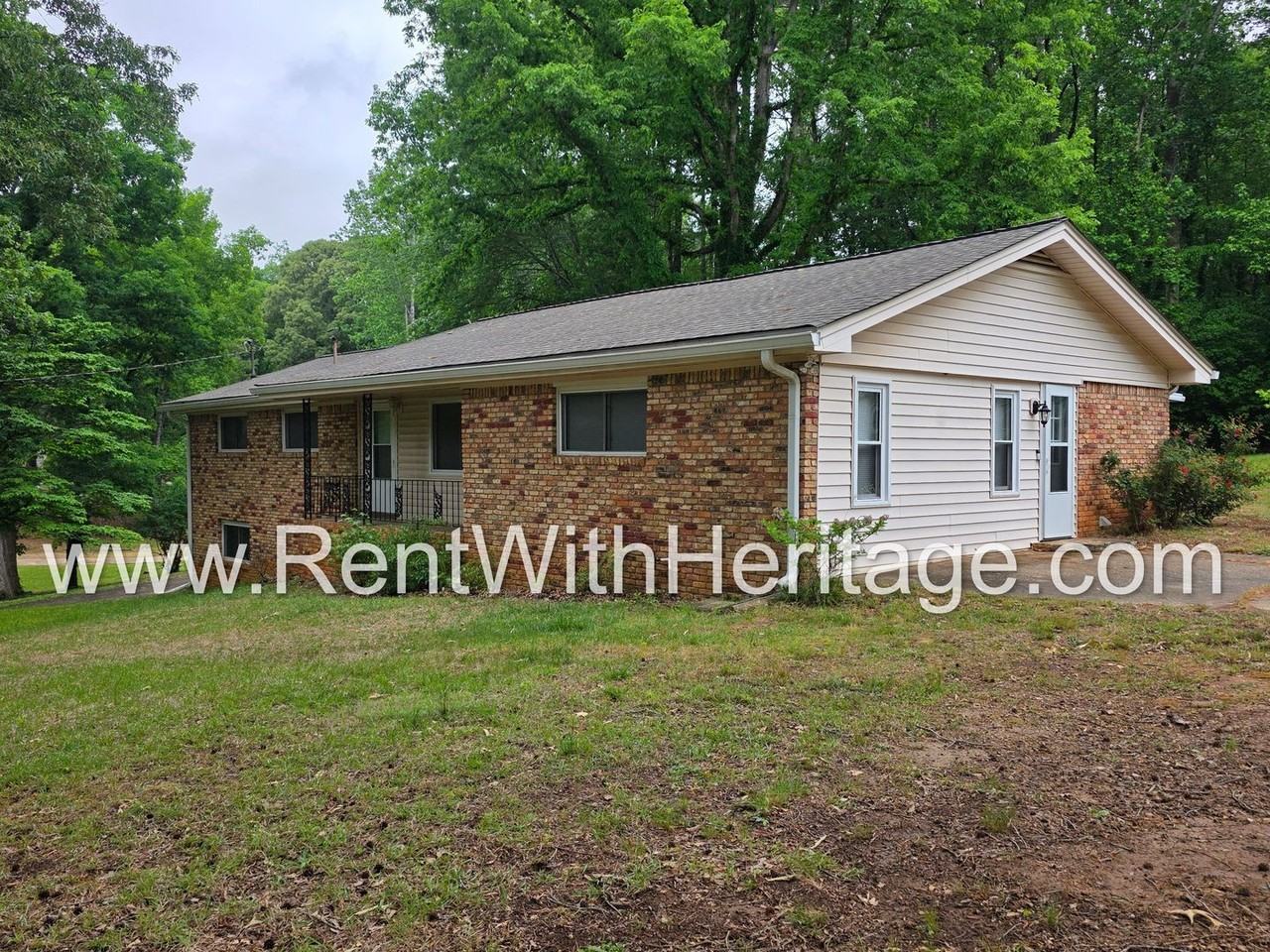 6190 Knights Ln - Photo 3 of 50