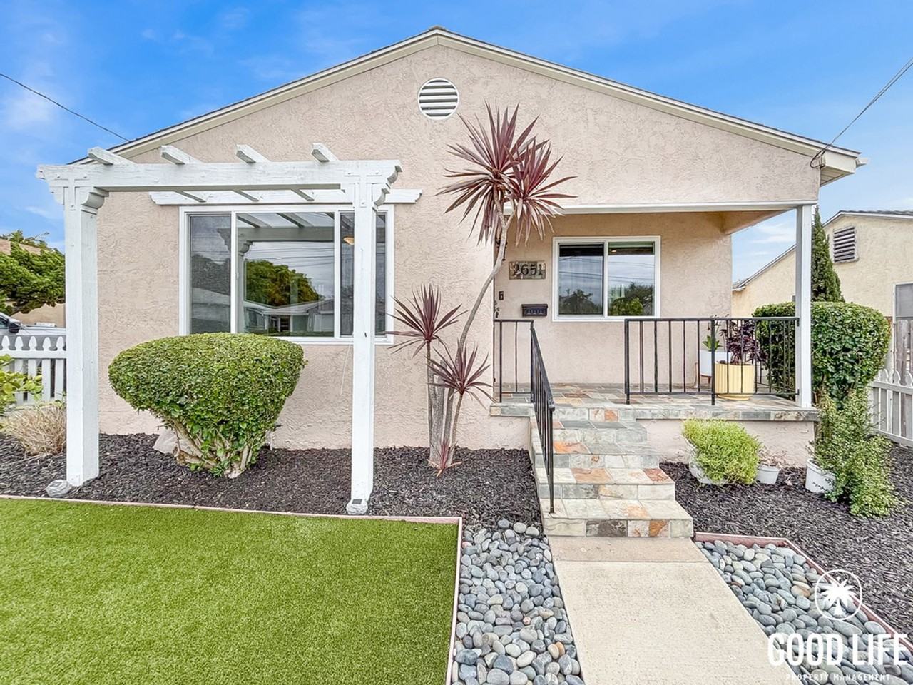 2651 Covington Rd - Photo 2 of 30