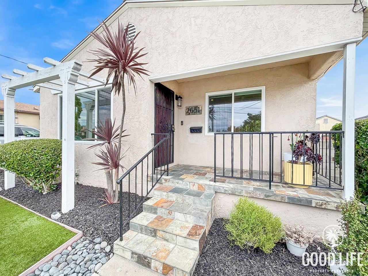 2651 Covington Rd - Photo 3 of 30