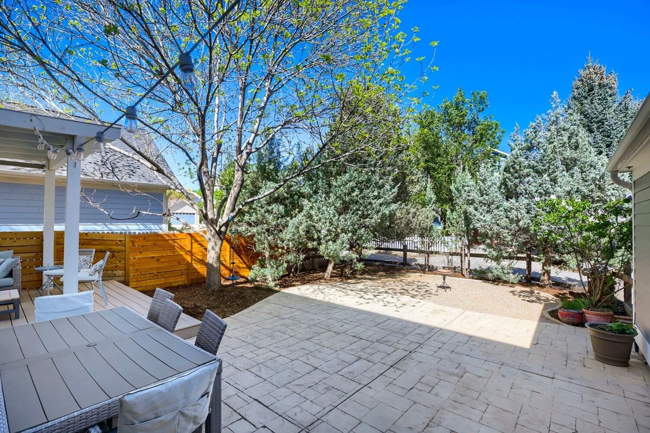 2911 Shoshone Trl - Photo 3 of 40