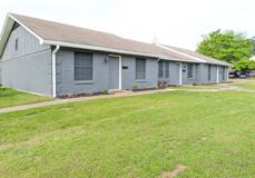 2400 Brookridge Dr - Photo 1 of 1