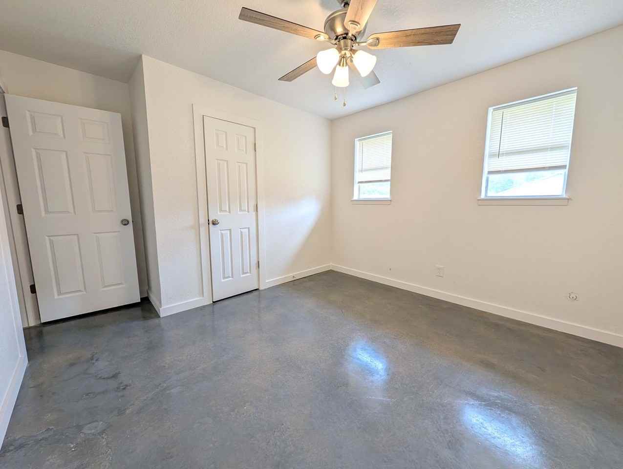 2400 Brookridge Dr - Photo 7 of 7