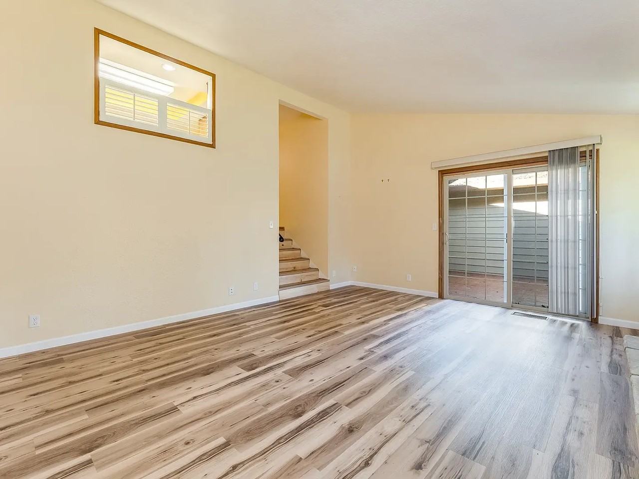 1116 Nw Springwood Ln - Photo 6 of 18