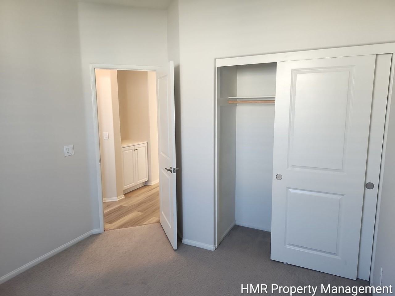 6386 Pegasus Ct - Photo 5 of 29