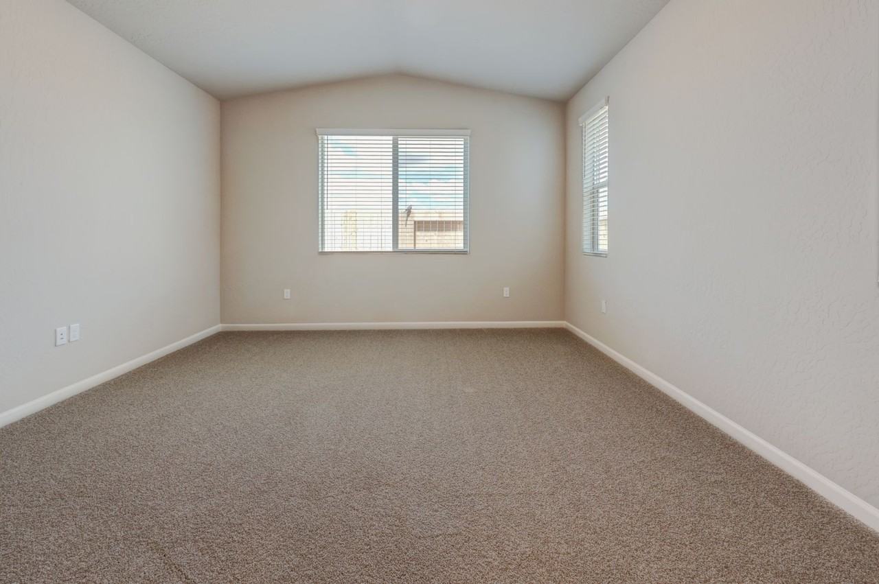 857 857 Halford Lane - Photo 6 of 9
