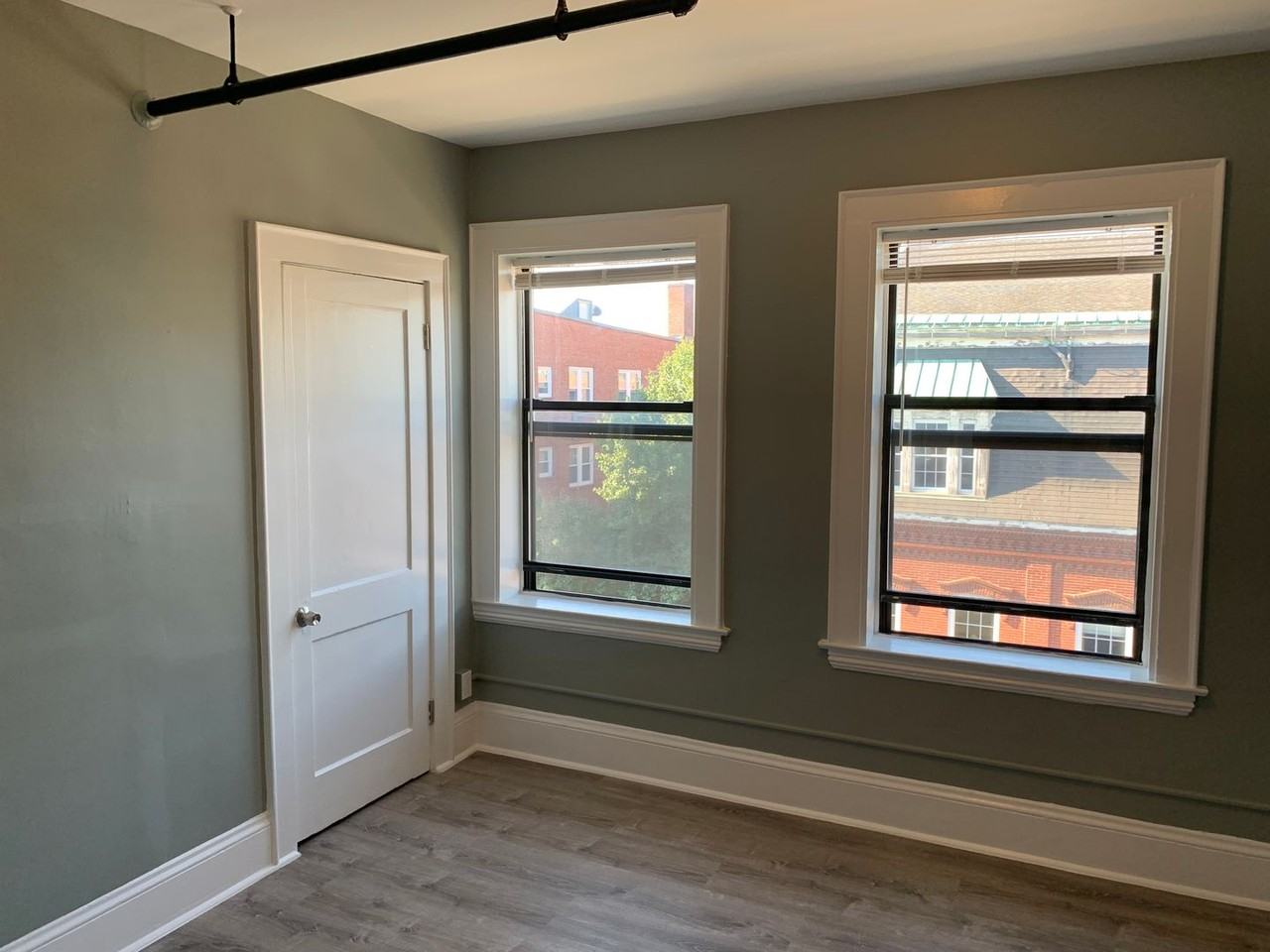 148 Main St - Photo 6 of 24