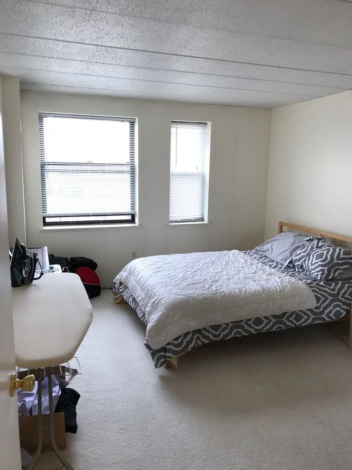1935 Commonwealth Ave - Photo 5 of 12