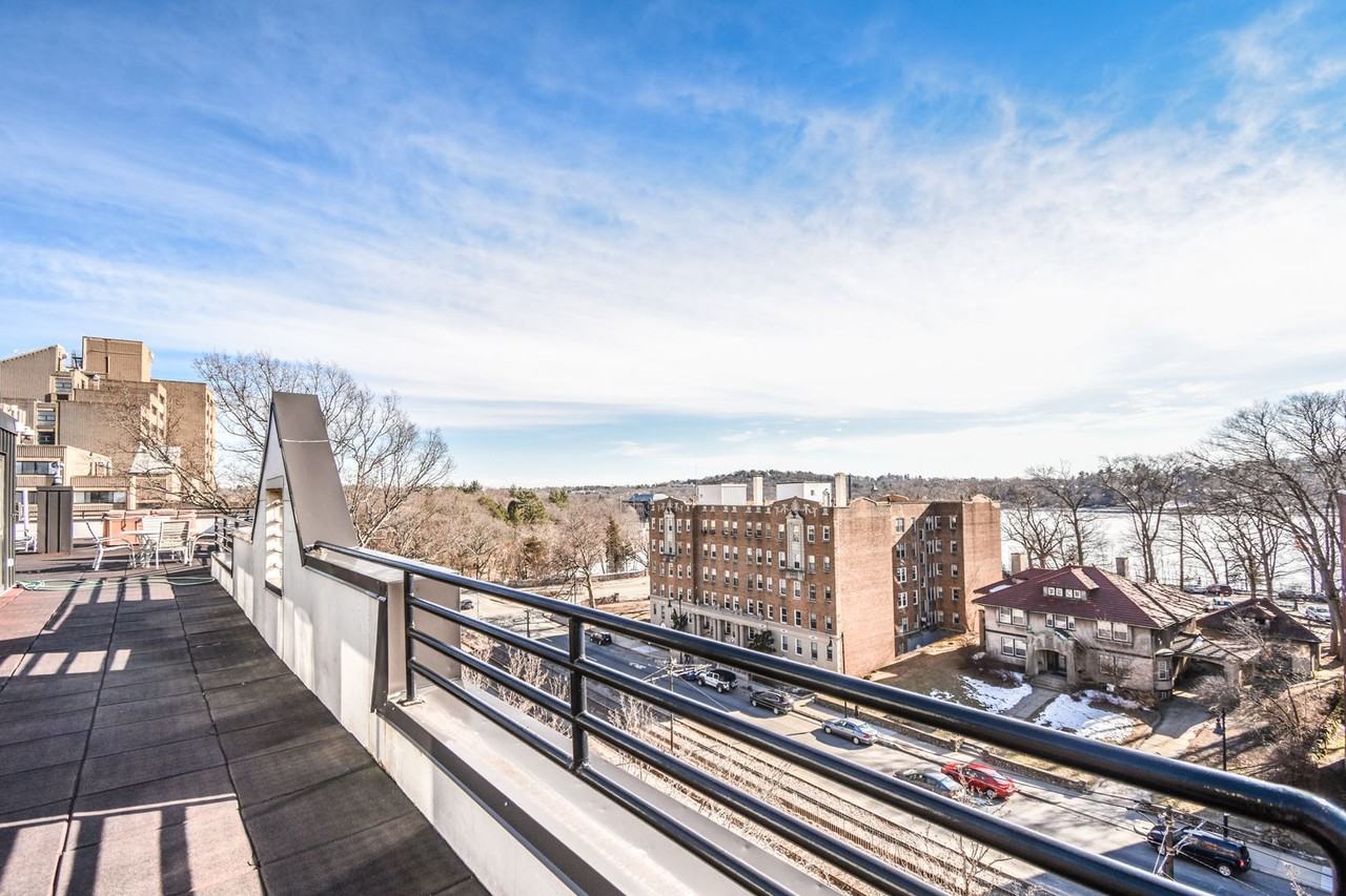 1935 Commonwealth Ave - Photo 7 of 12