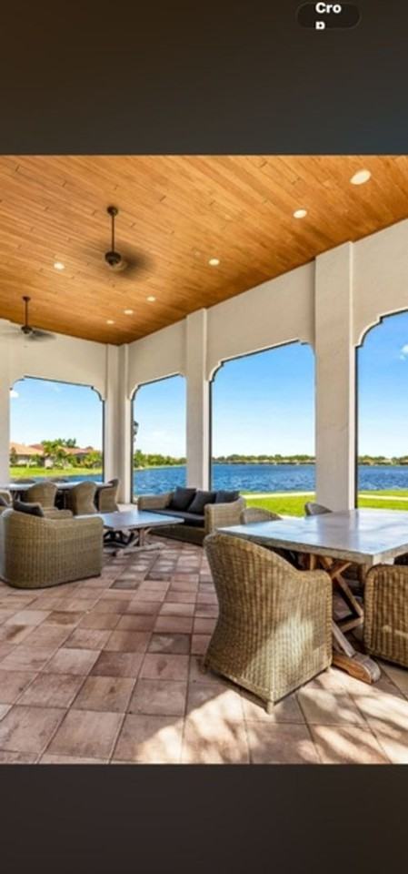 229 Vinadio Blvd - Photo 3 of 33