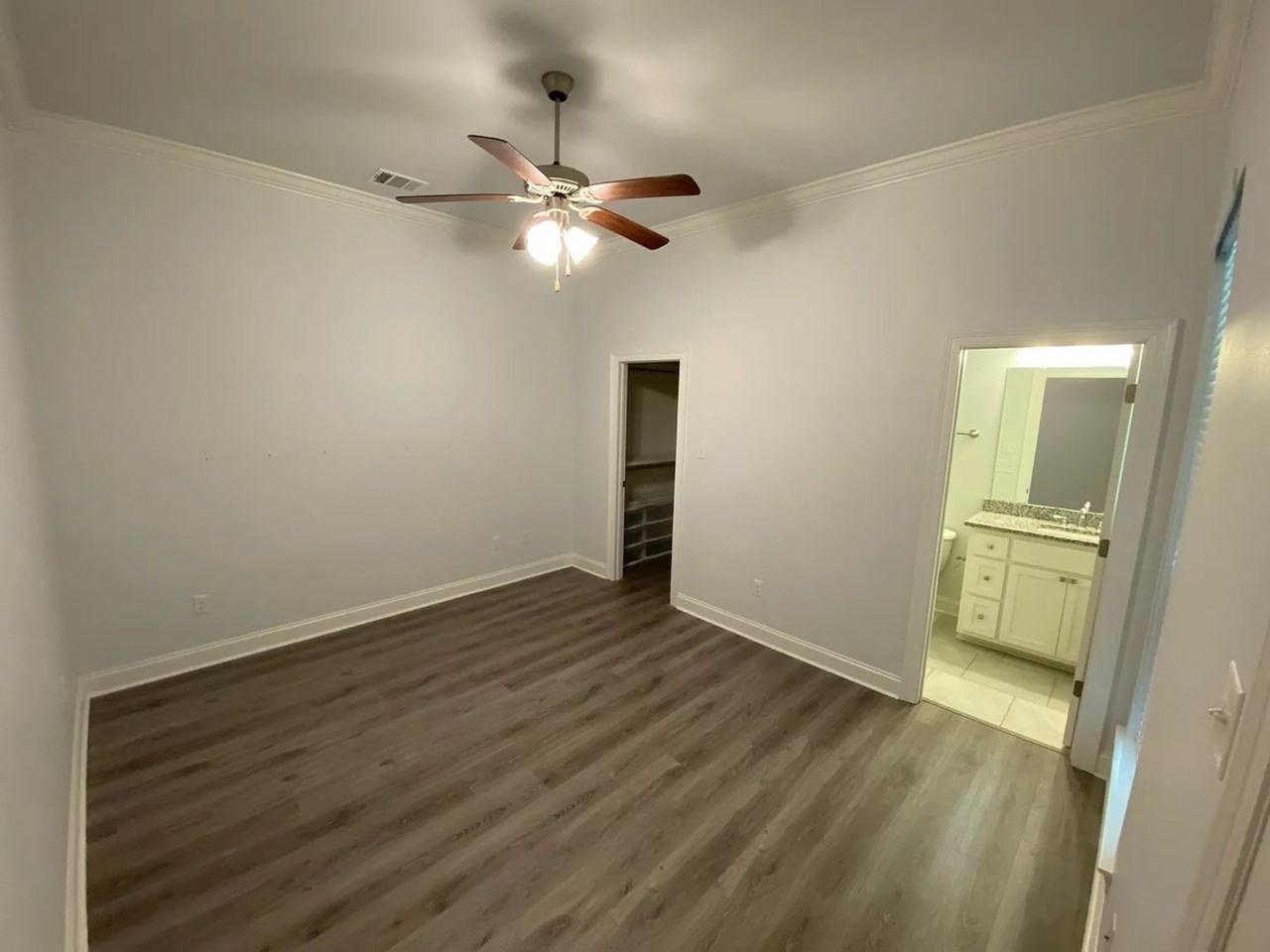 1474 Partierre Ln N - Photo 6 of 10