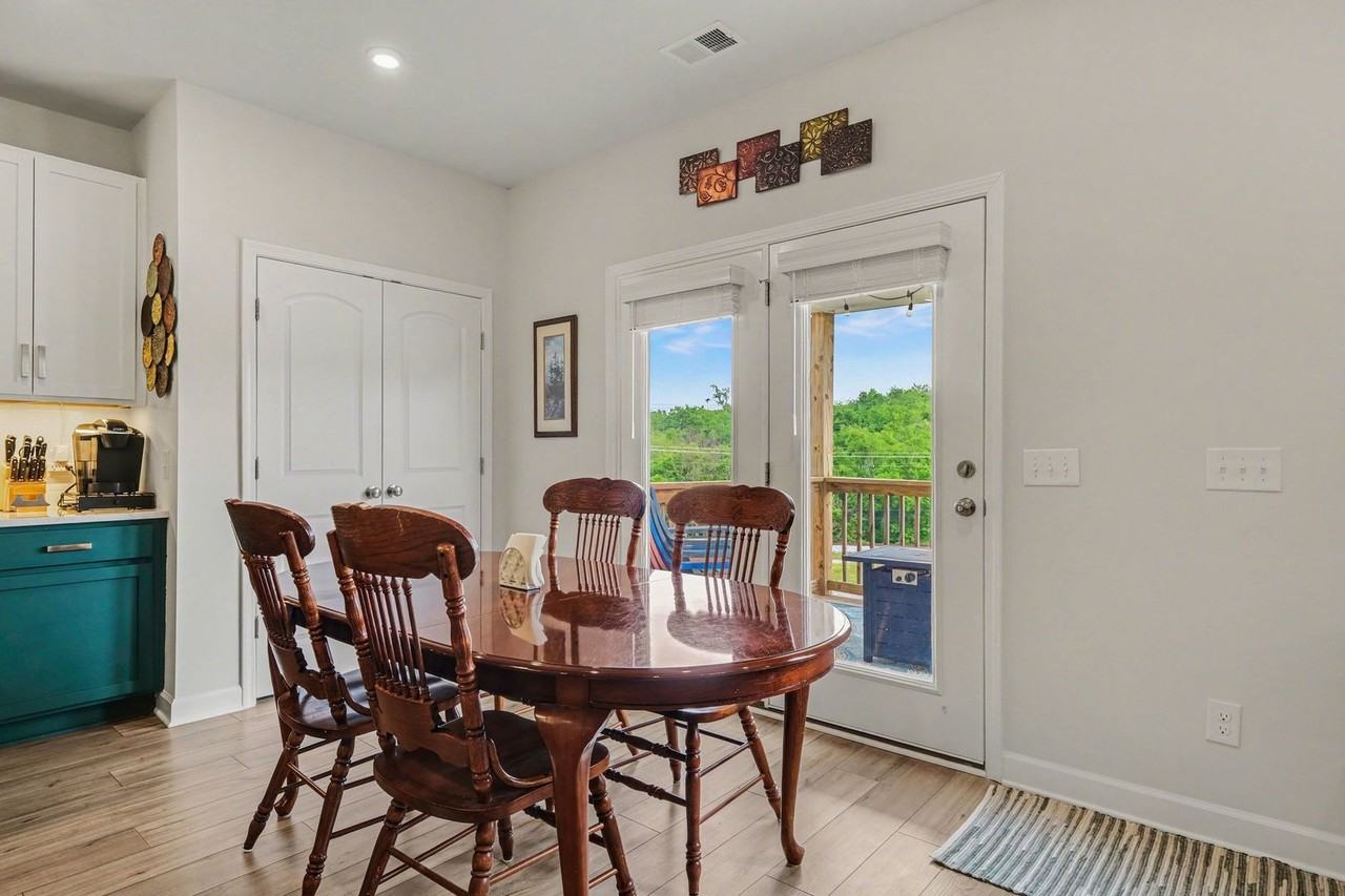 139 Millbrook Dr - Photo 6 of 26