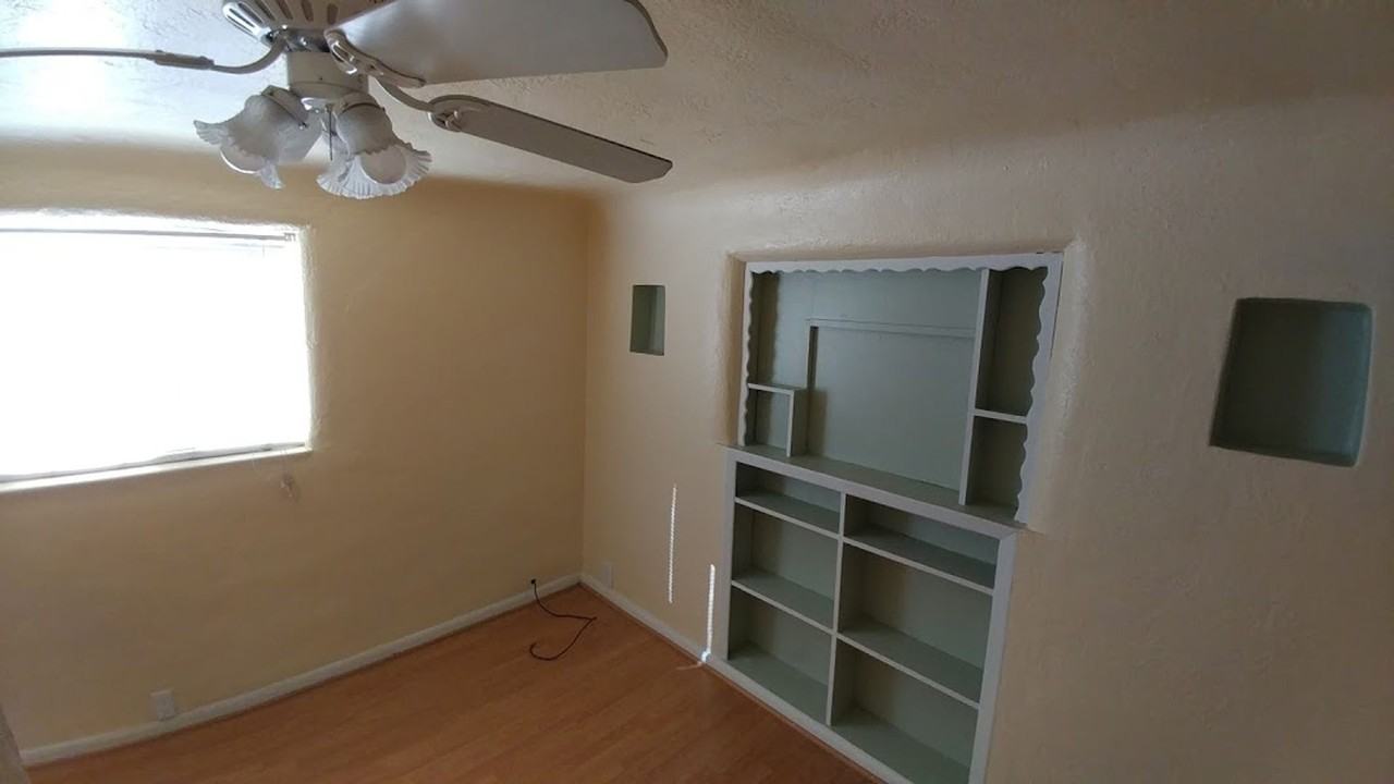 1508 Edith Blvd Ne - Photo 4 of 14