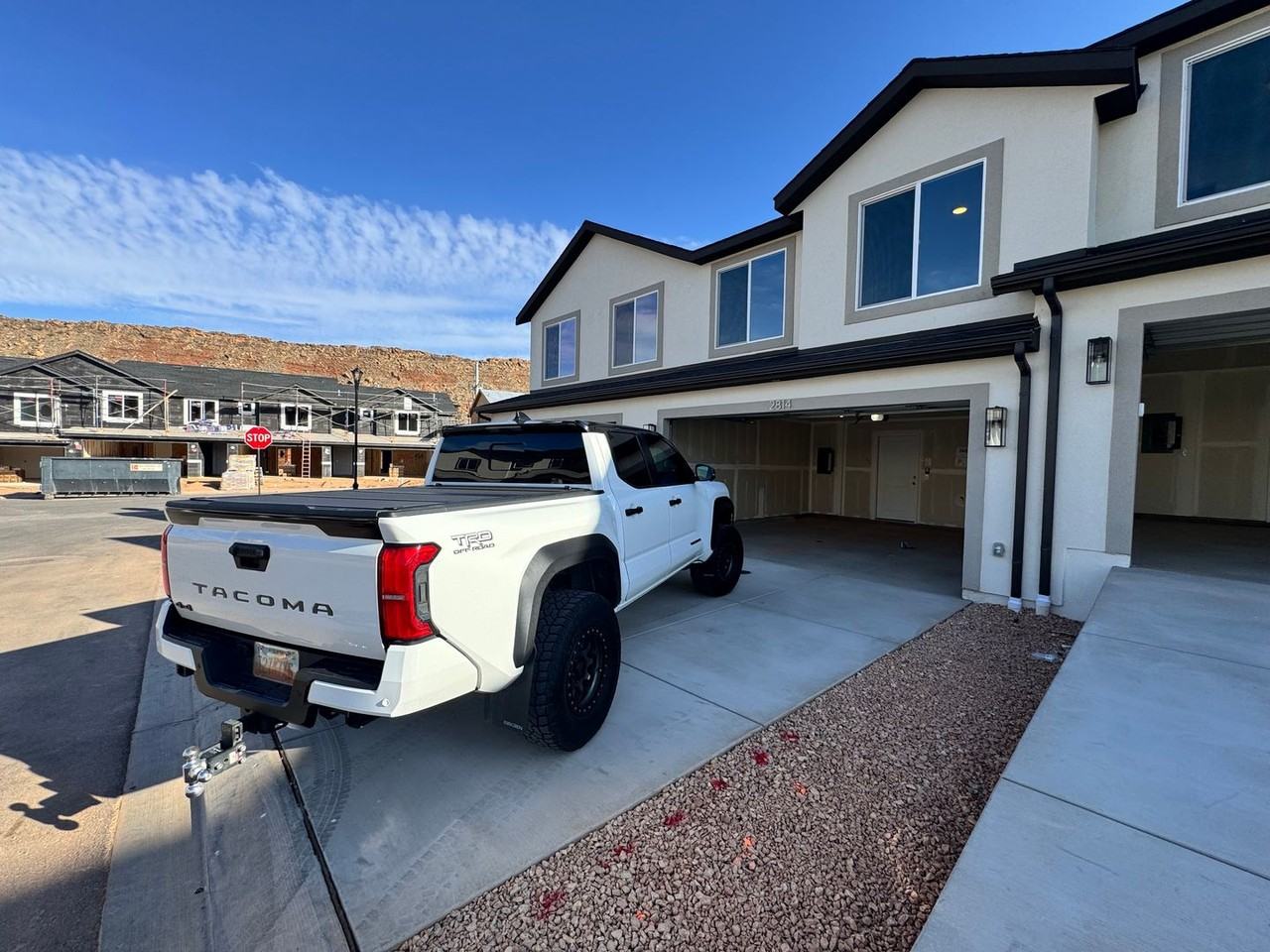 2814 E Fireweed Ln - Photo 2 of 22