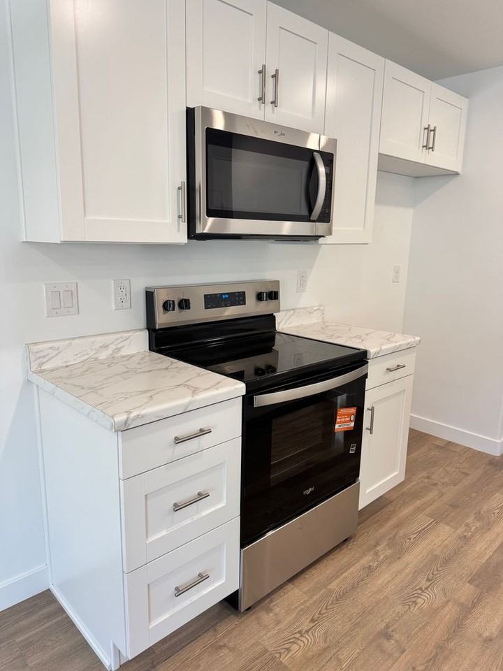 2814 E Fireweed Ln - Photo 7 of 22