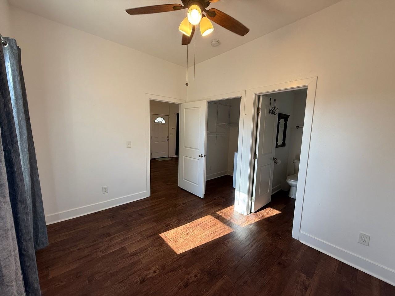 101 E 19th St - Photo 5 of 12
