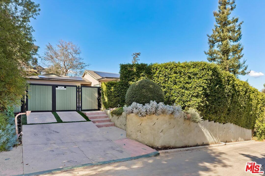 2841 Montcalm Ave #1 - Photo 2 of 50