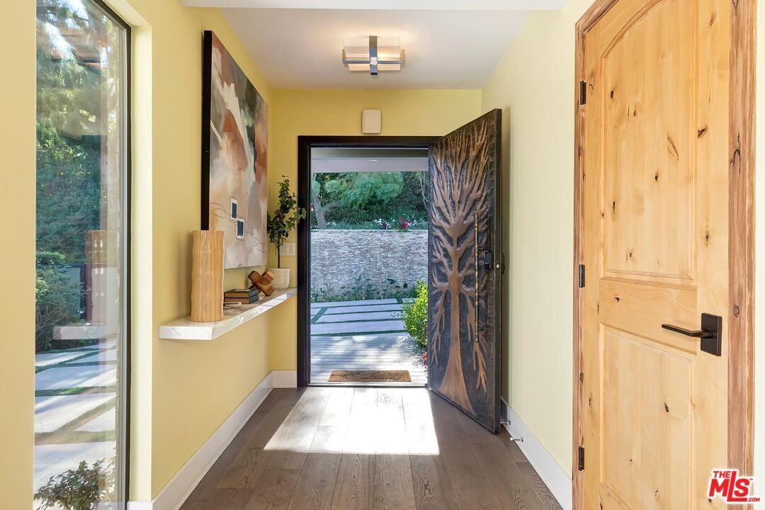 2841 Montcalm Ave #1 - Photo 4 of 50