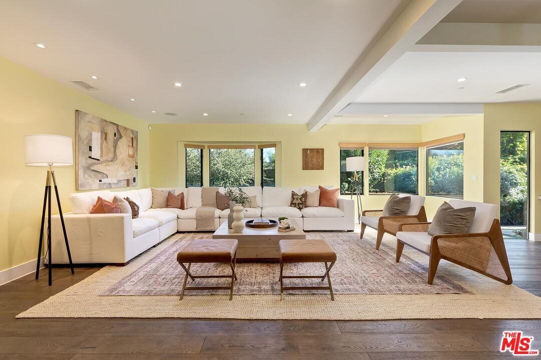 2841 Montcalm Ave #1 - Photo 5 of 50