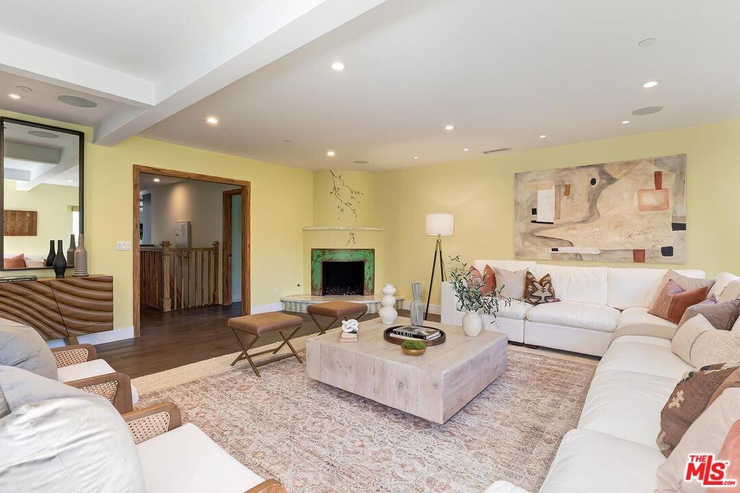 2841 Montcalm Ave #1 - Photo 7 of 50