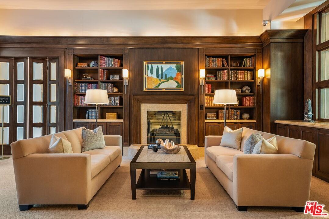 10727 Wilshire Blvd #1 - Photo 3 of 36