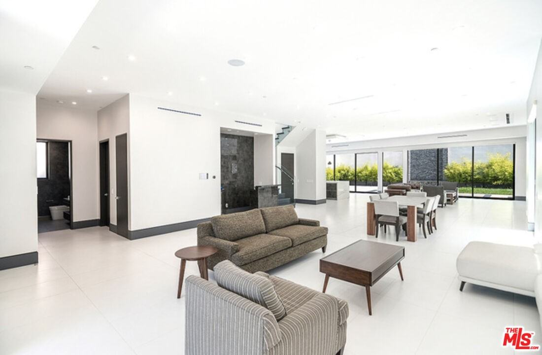 2122 Castle Heights Ave #1 - Photo 5 of 21