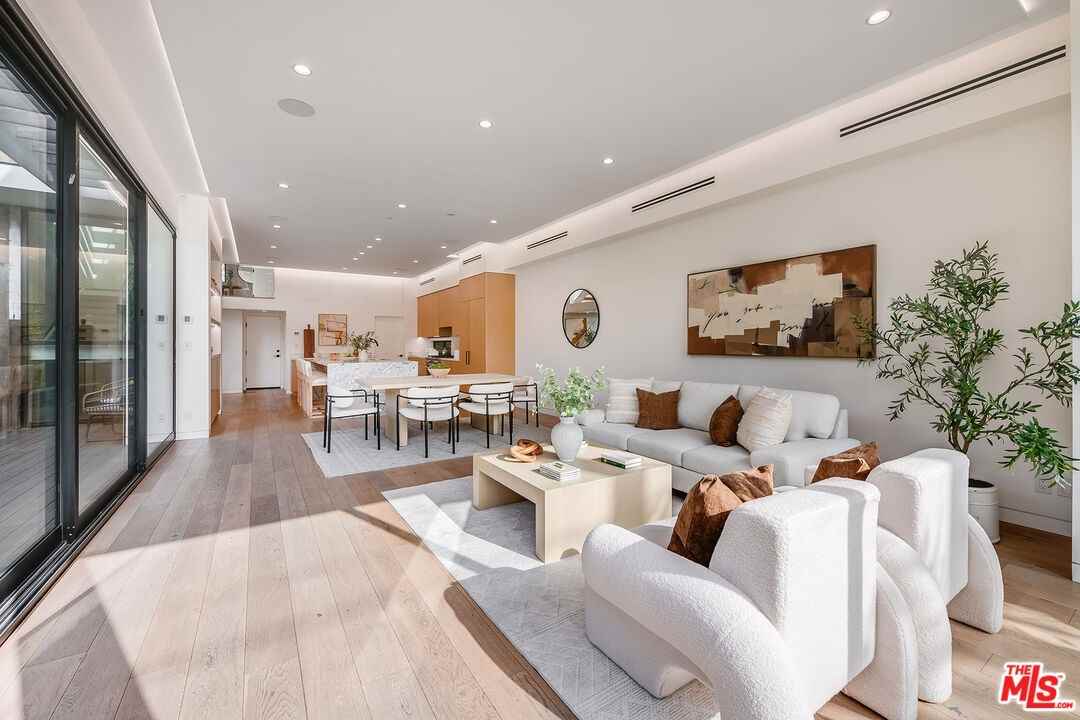 1620 Electric Ave #1 - Photo 3 of 35