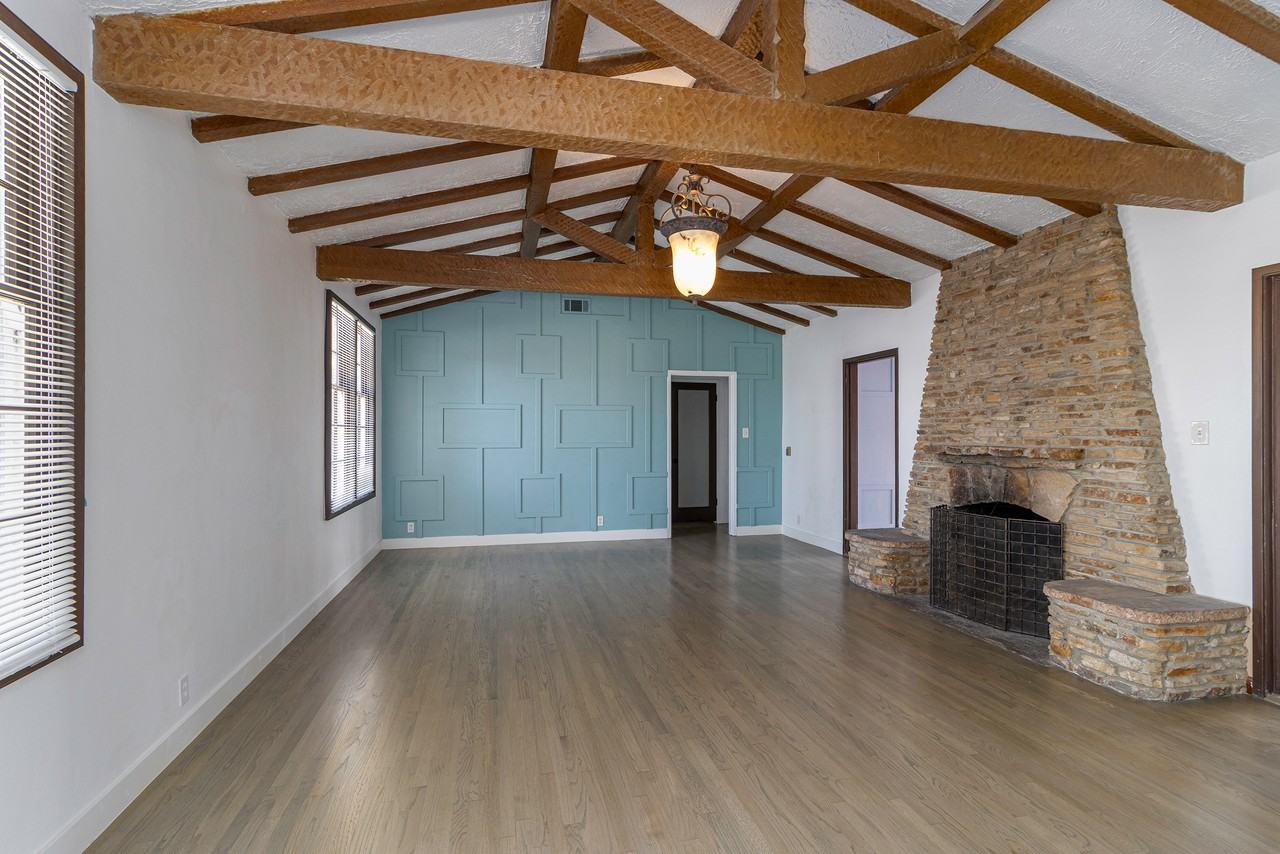 3940 Hubert Ave #1 - Photo 4 of 30