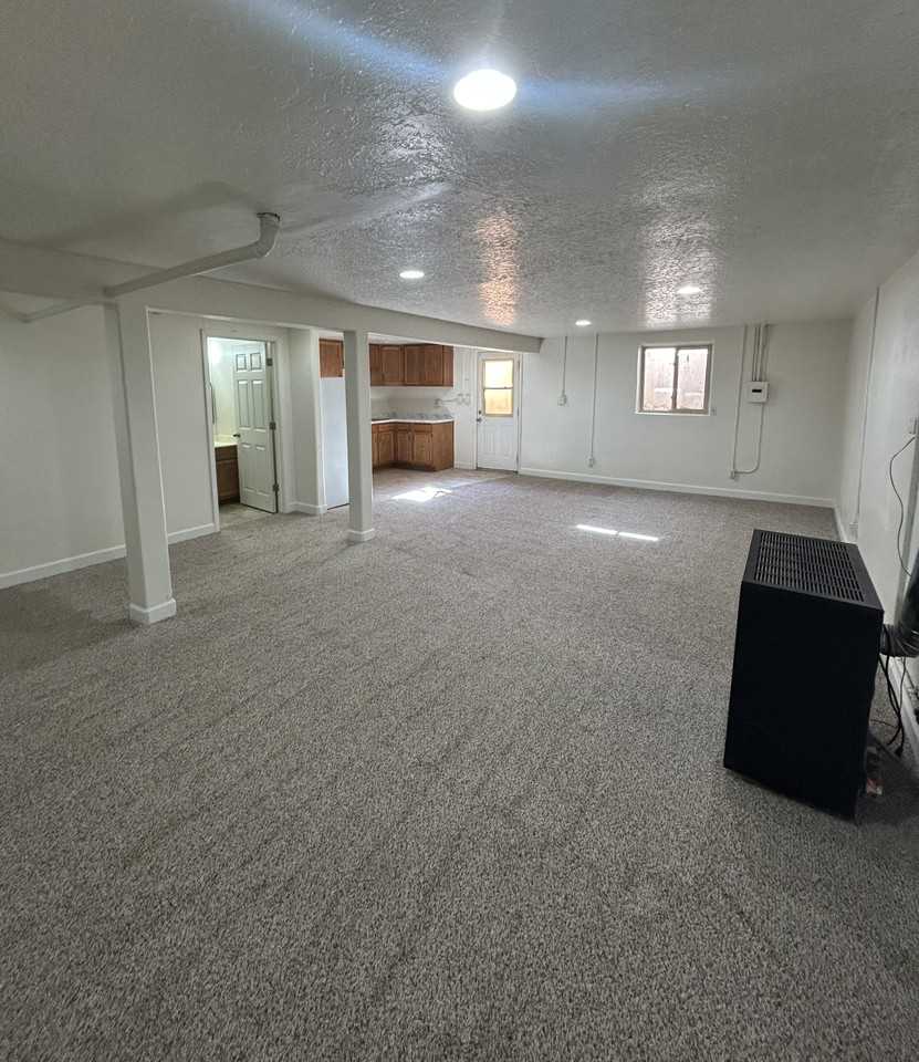 1802 Lead Avenue Southeast - 1802 1/2 #1802-1-2 - Photo 6 of 16