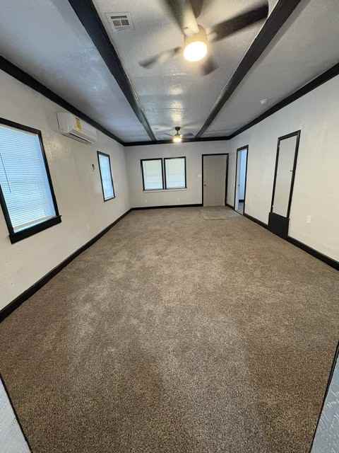 904 Sw G Ave #1 - Photo 2 of 10