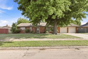 featured image of 2404 Sw 79th St #1