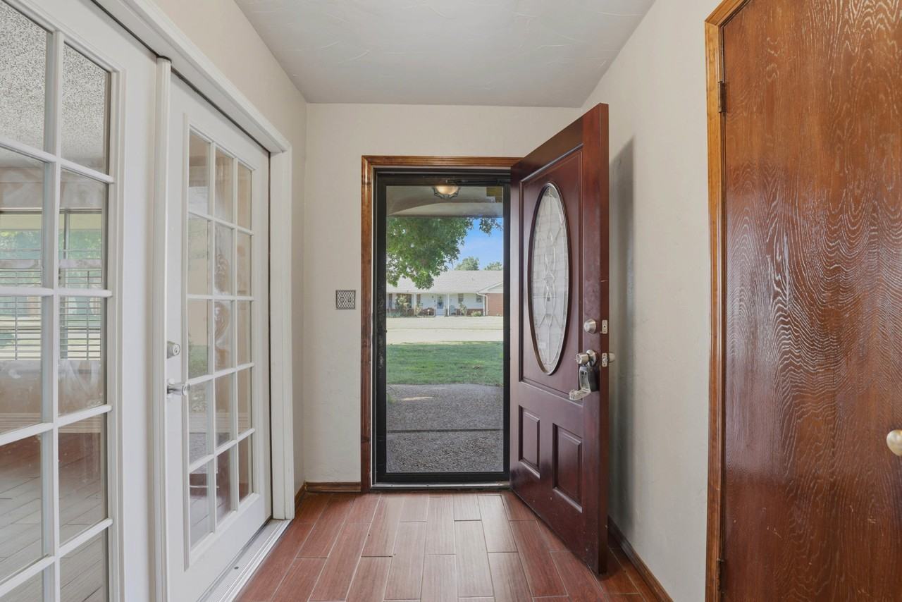 2404 Sw 79th St #1 - Photo 4 of 32