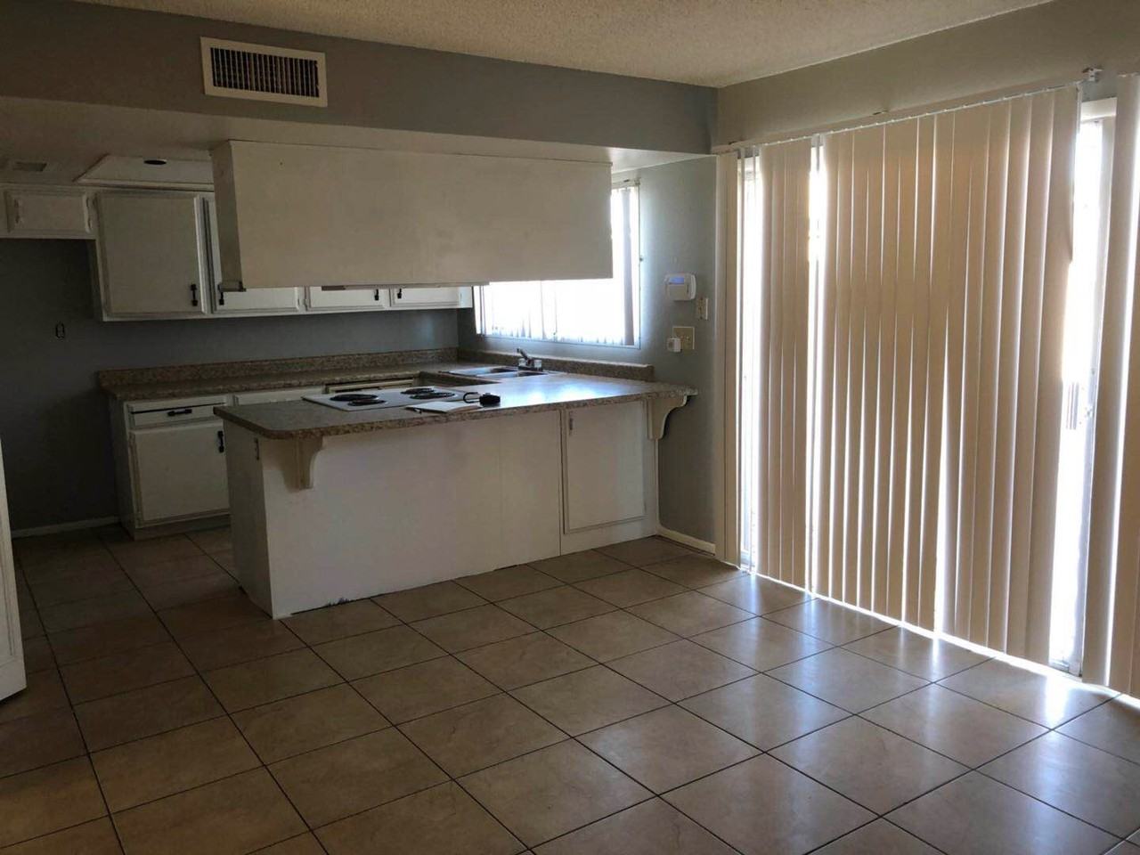4303 W Solano Dr N #1 - Photo 2 of 9