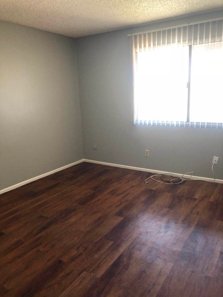 4303 W Solano Dr N #1 - Photo 3 of 9