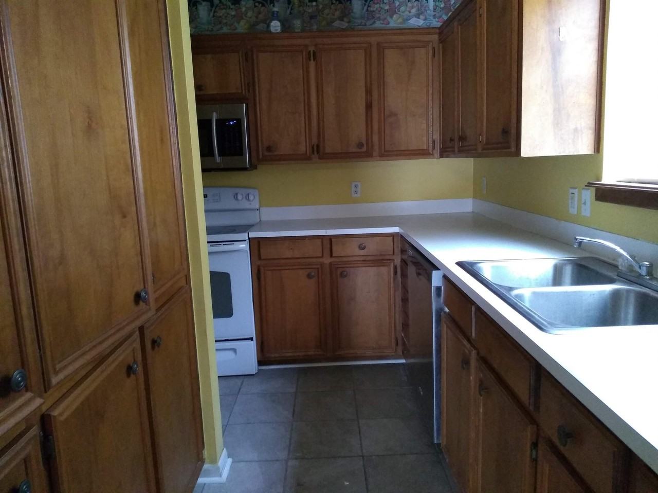 517 Melton Dr #1 - Photo 3 of 9