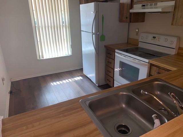 285 Rogers Ct #1 - Photo 3 of 9
