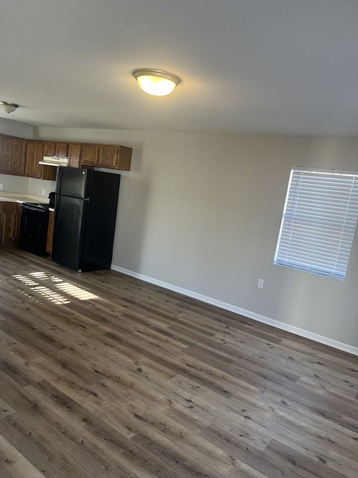 106 Jewell Cv #1 - Photo 5 of 13