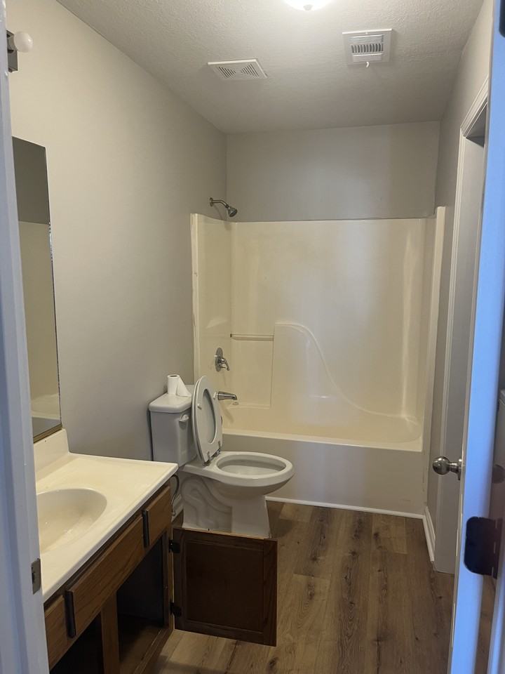 106 Jewell Cv #1 - Photo 7 of 13